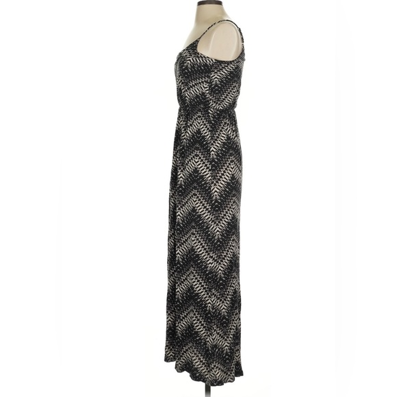 💥Lush Chevron Patterned Black and Tan Maxi Dress L - Picture 4 of 14